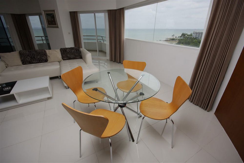 Markland Seaside Pattaya Esterno foto